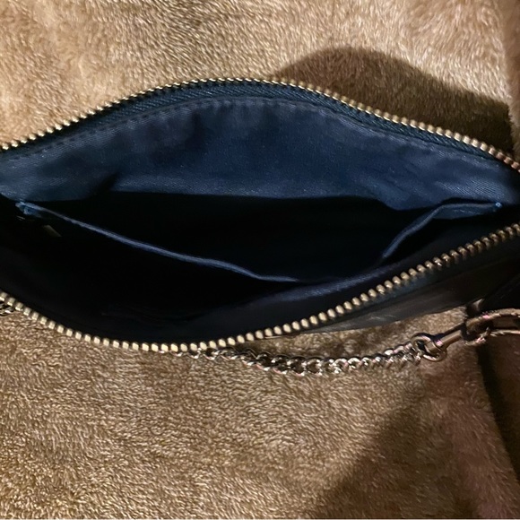 Coach purse w/ chain - Picture 3 of 6
